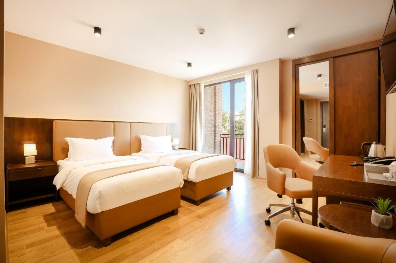 Elisi By Gtm Hotel Tbilisi Ngoại thất bức ảnh