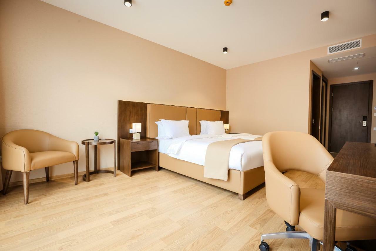 Elisi By Gtm Hotel Tbilisi Ngoại thất bức ảnh
